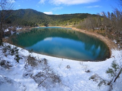 Tsivlos_Lake,_Mountain_Chelmos
